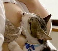 pussy-kissing-breast.jpg